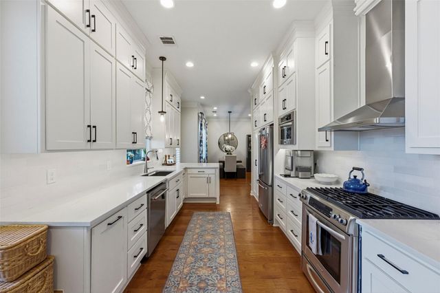 1621 Enfield RD E, Austin, TX 78703