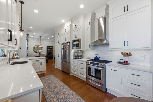1621 Enfield RD E, Austin, TX 78703