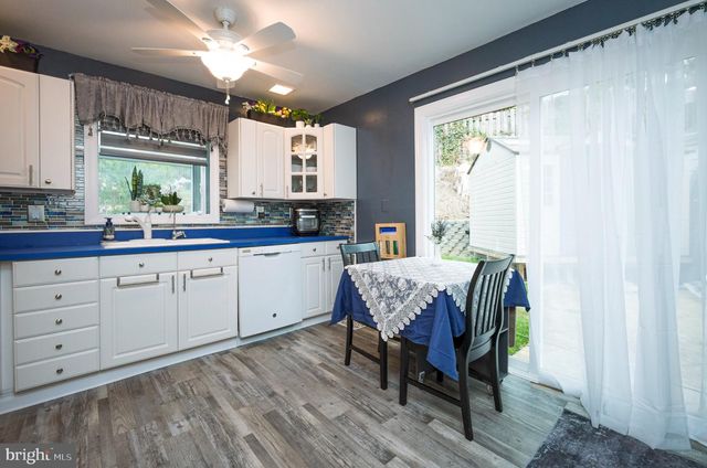 2420 BYRD LN, Alexandria, VA 22303