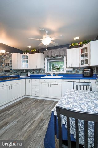 2420 BYRD LN, Alexandria, VA 22303