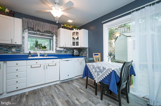 2420 BYRD LN, Alexandria, VA 22303