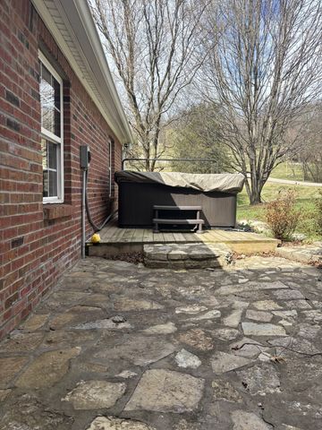 1739 Collins Hollow Rd, Lewisburg, TN 37091