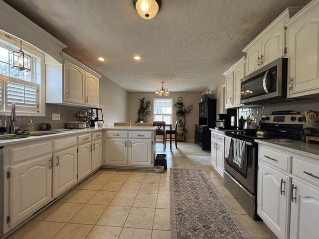 1739 Collins Hollow Rd, Lewisburg, TN 37091