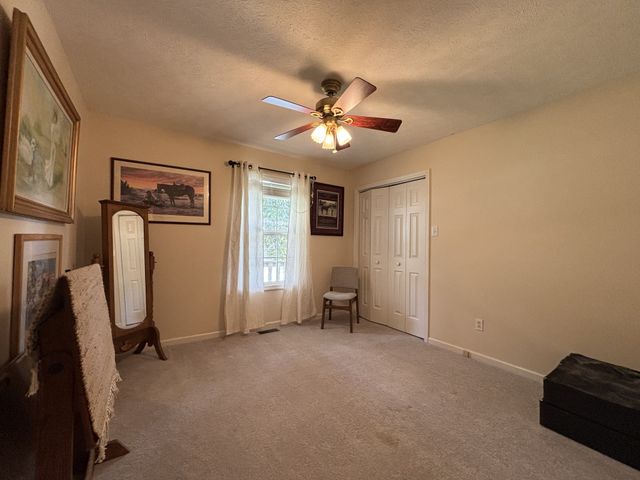 1739 Collins Hollow Rd, Lewisburg, TN 37091