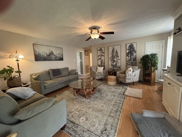 1739 Collins Hollow Rd, Lewisburg, TN 37091