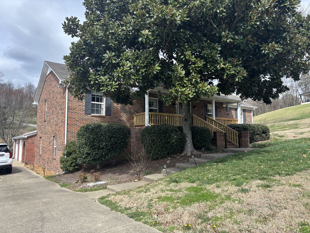 1739 Collins Hollow Rd, Lewisburg, TN 37091