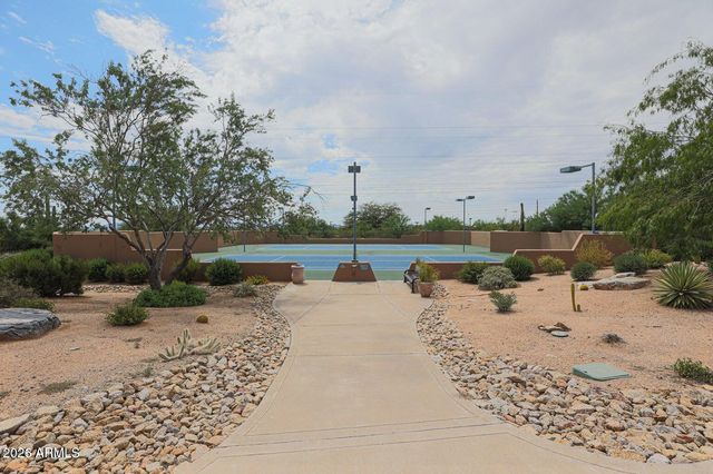 8261 E TAILSPIN Lane, Scottsdale, AZ 85255