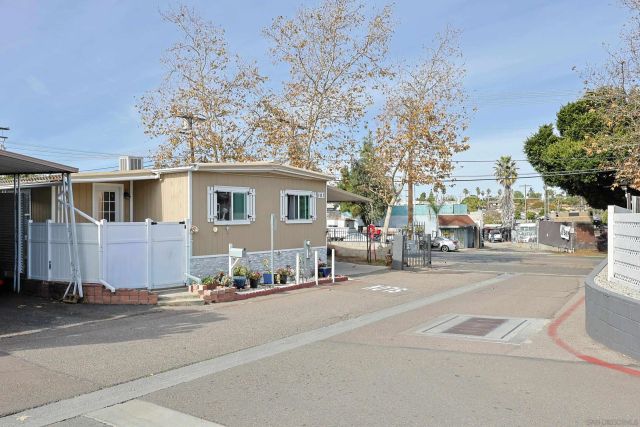 200 Olive Ave 101, Vista, CA 92083