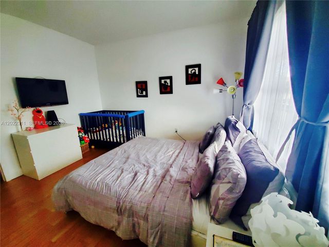 18555 NE 14th Avenue 702A, Miami, FL 33179