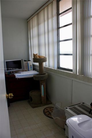 18555 NE 14th Avenue 702A, Miami, FL 33179