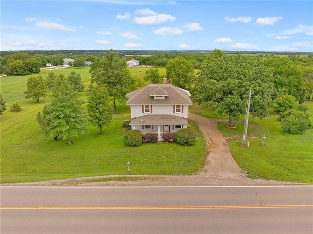 7556 E Hwy 56 Highway, Overbrook, KS 66524