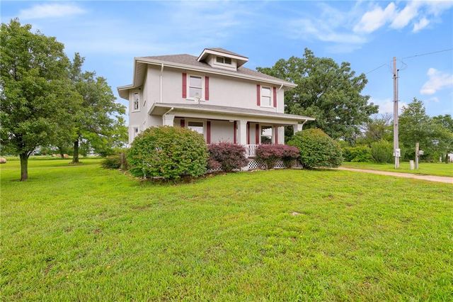 7556 E Hwy 56 Highway, Overbrook, KS 66524