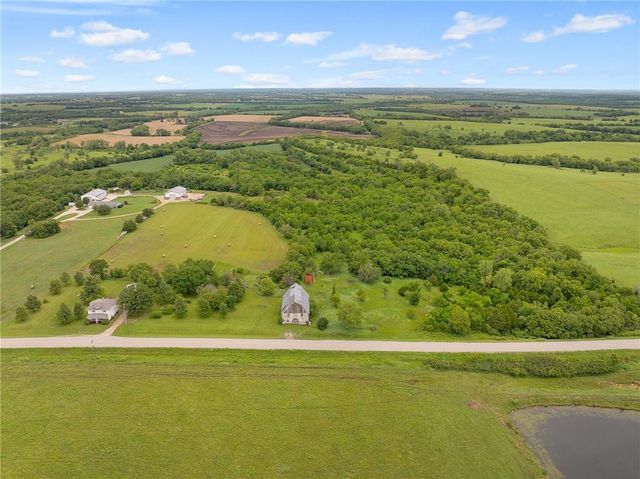 7556 E Hwy 56 Highway, Overbrook, KS 66524