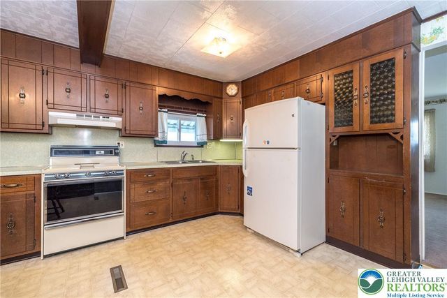 2132 Cypress, Bethlehem City, PA 18018
