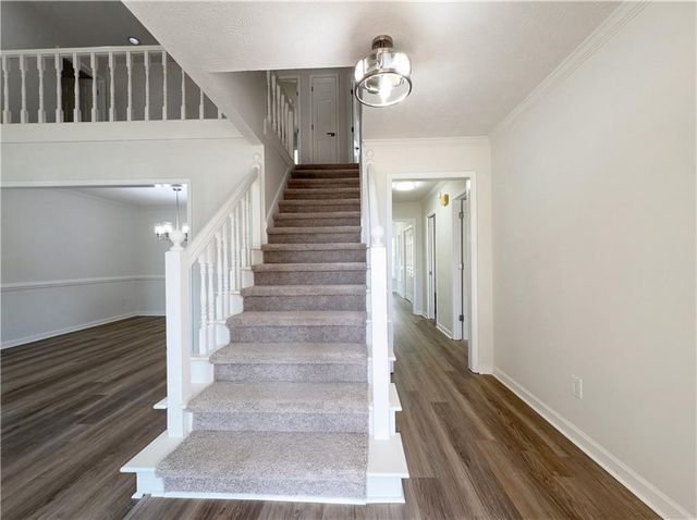 135 Forest Lake Way, Fayetteville, GA 30215