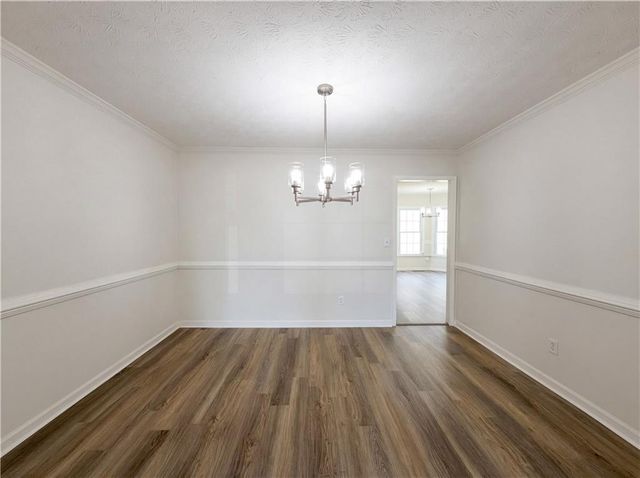 135 Forest Lake Way, Fayetteville, GA 30215