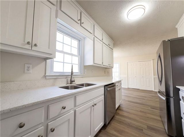 135 Forest Lake Way, Fayetteville, GA 30215