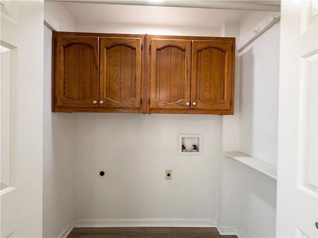 135 Forest Lake Way, Fayetteville, GA 30215