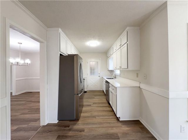 135 Forest Lake Way, Fayetteville, GA 30215