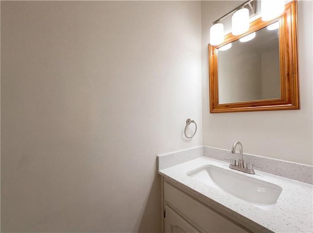 135 Forest Lake Way, Fayetteville, GA 30215