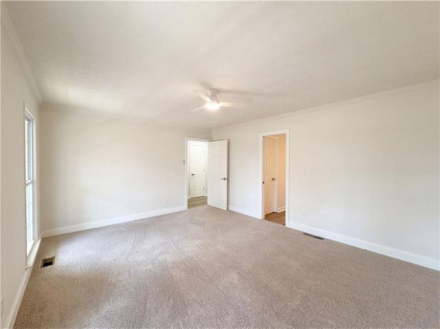 135 Forest Lake Way, Fayetteville, GA 30215