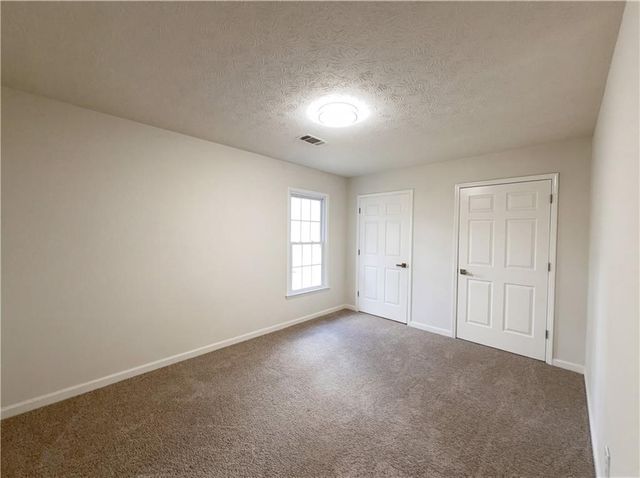 135 Forest Lake Way, Fayetteville, GA 30215