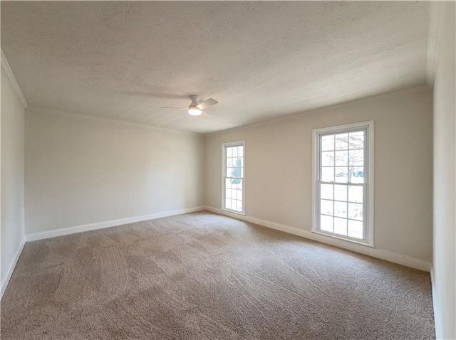 135 Forest Lake Way, Fayetteville, GA 30215