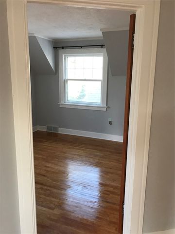 1919 8th Avenue SE, Cedar Rapids, IA 52403