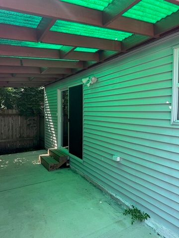 1919 8th Avenue SE, Cedar Rapids, IA 52403