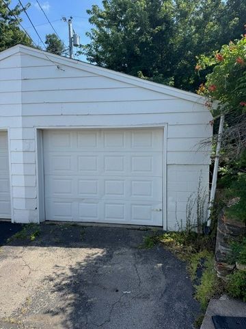 1919 8th Avenue SE, Cedar Rapids, IA 52403