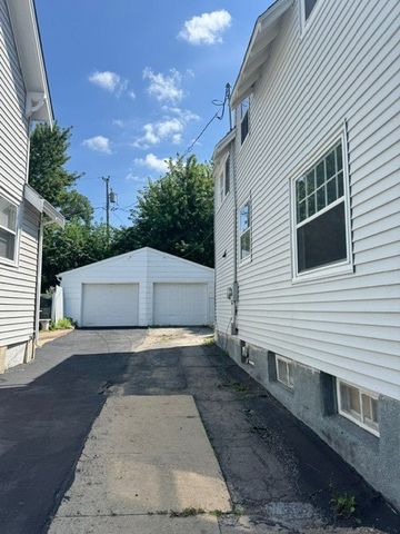 1919 8th Avenue SE, Cedar Rapids, IA 52403