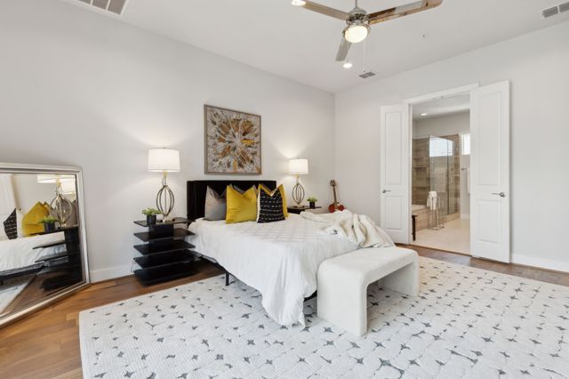 381 E Greenbriar Lane 705, Dallas, TX 75203