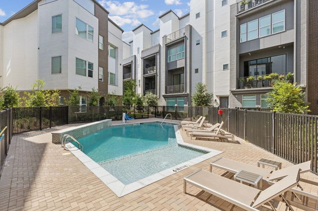 381 E Greenbriar Lane 705, Dallas, TX 75203
