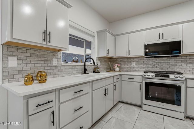 10819 LOMA DE AMOR Lane, El Paso, TX 79934