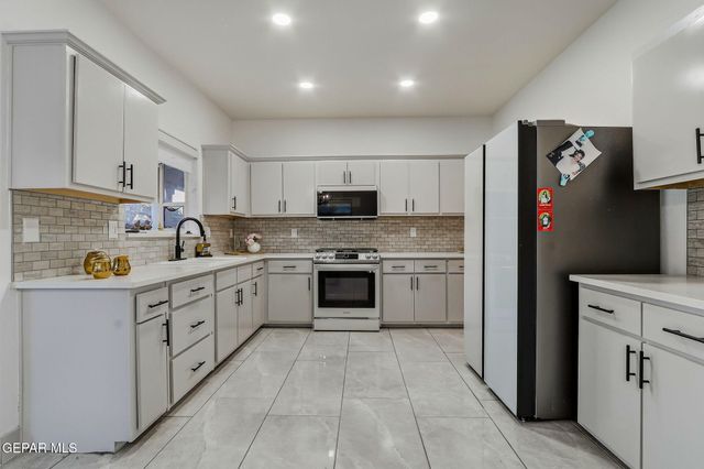 10819 LOMA DE AMOR Lane, El Paso, TX 79934