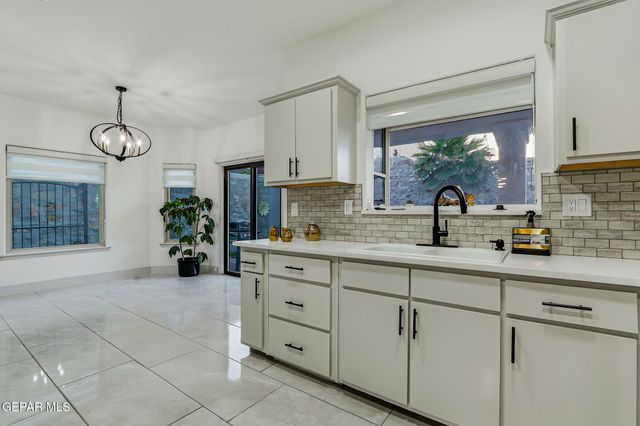 10819 LOMA DE AMOR Lane, El Paso, TX 79934