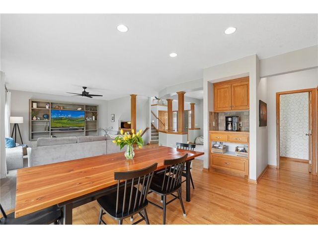 9595 Dunes Avenue, Cottage Grove, MN 55016