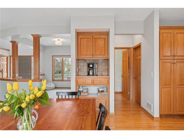 9595 Dunes Avenue, Cottage Grove, MN 55016