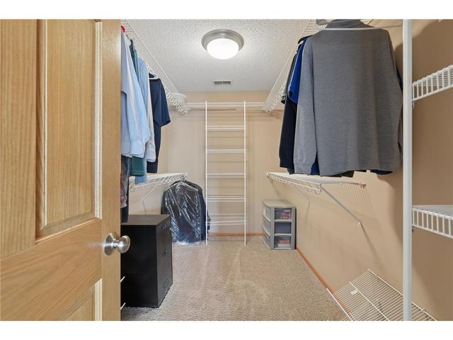 9595 Dunes Avenue, Cottage Grove, MN 55016