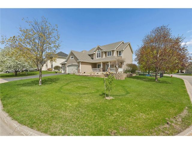 9595 Dunes Avenue, Cottage Grove, MN 55016