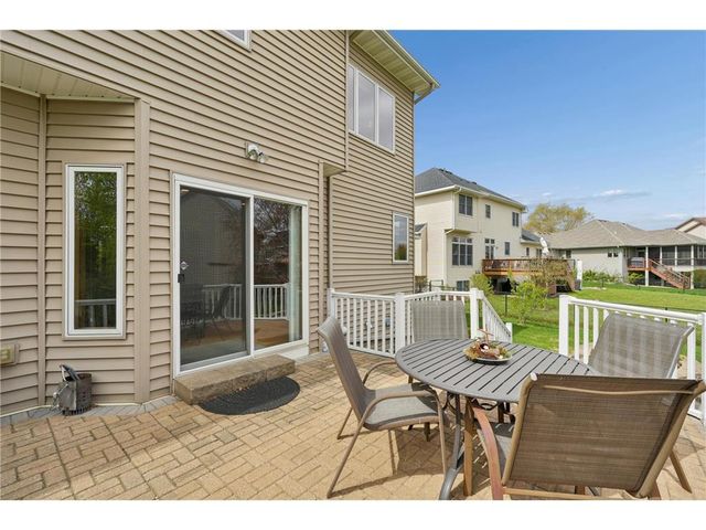 9595 Dunes Avenue, Cottage Grove, MN 55016