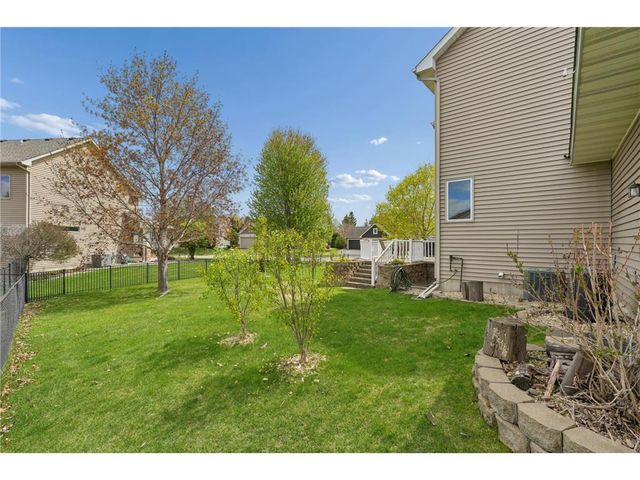 9595 Dunes Avenue, Cottage Grove, MN 55016