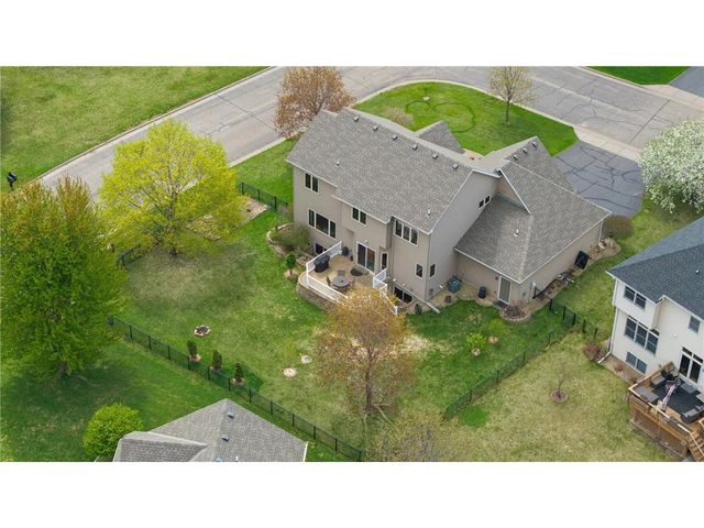 9595 Dunes Avenue, Cottage Grove, MN 55016