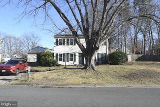 5327 SATTERFIELD DR, Woodbridge, VA 22193