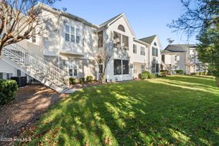 3908 River Front Place Unit 201, Wilmington, NC 28412