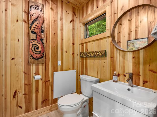 511 Emerald Mine Road, Spruce Pine, NC 28777