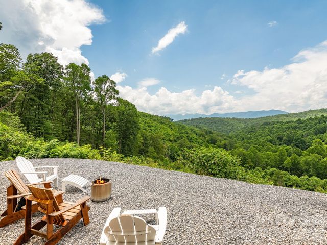 511 Emerald Mine Road, Spruce Pine, NC 28777