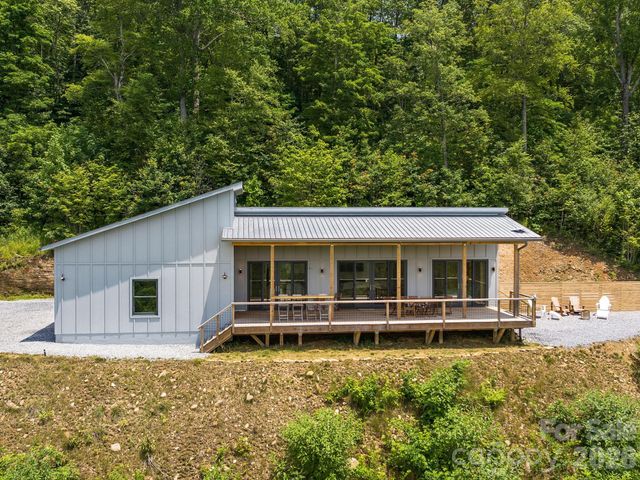 511 Emerald Mine Road, Spruce Pine, NC 28777