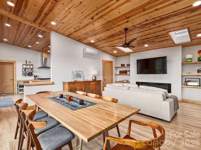 511 Emerald Mine Road, Spruce Pine, NC 28777