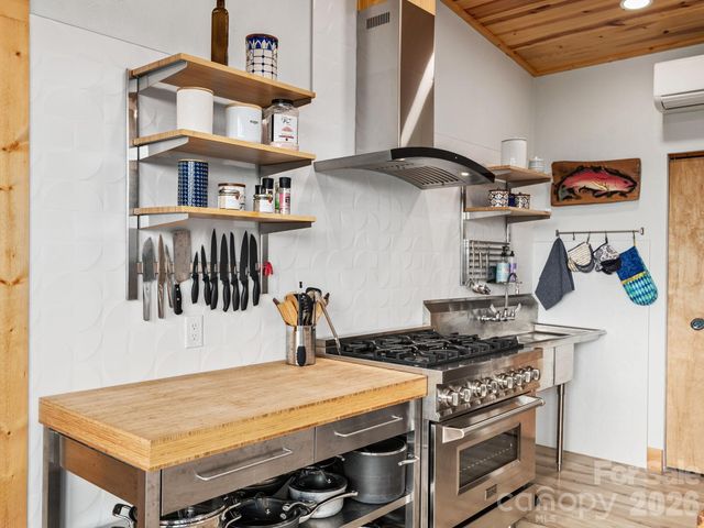 511 Emerald Mine Road, Spruce Pine, NC 28777